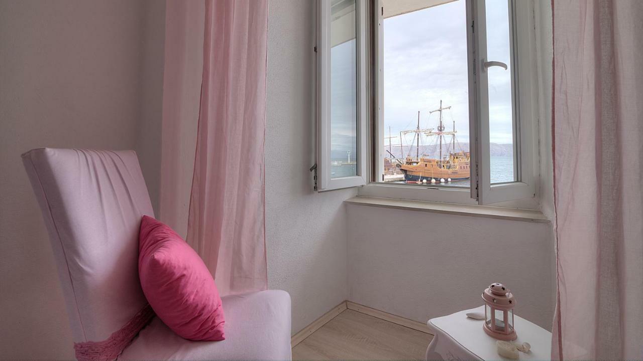 Apartments & Rooms Josephine Senj  Exterior foto